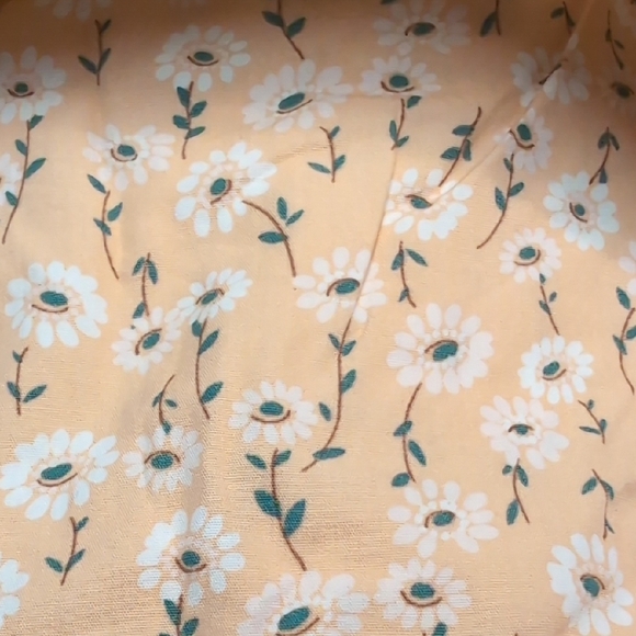 2 Floral Peach and Cream Women's Surical Scrub Caps - Picture 7 of 7